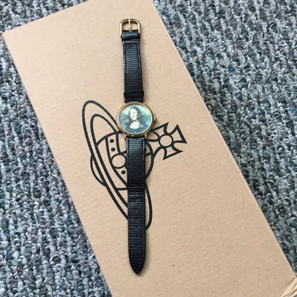 Watch - Picture 2 of 4